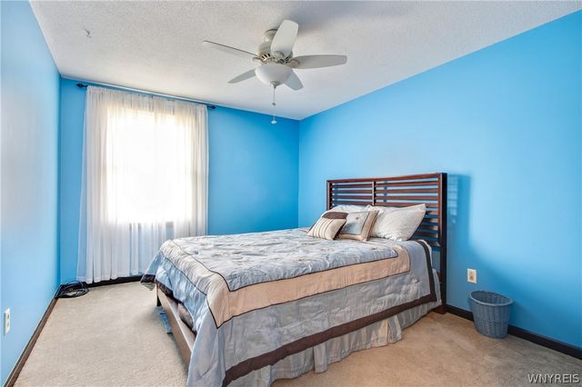 306 Sagewood, Amherst, NY 14221