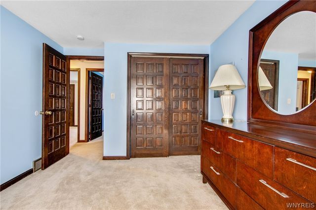 306 Sagewood, Amherst, NY 14221