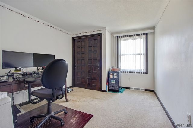 306 Sagewood, Amherst, NY 14221