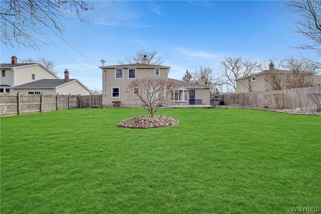 306 Sagewood, Amherst, NY 14221