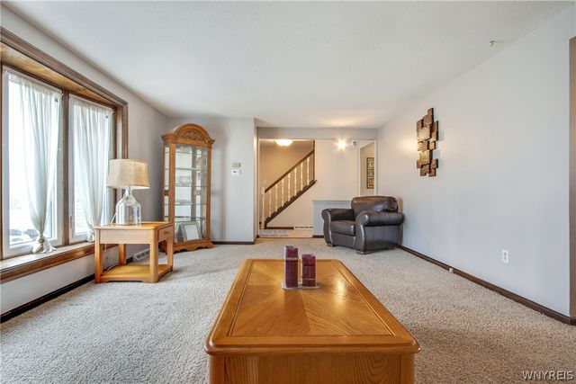 306 Sagewood, Amherst, NY 14221