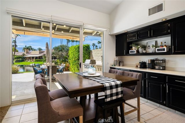 77 Laredo Lane, Palm Desert, CA 92211