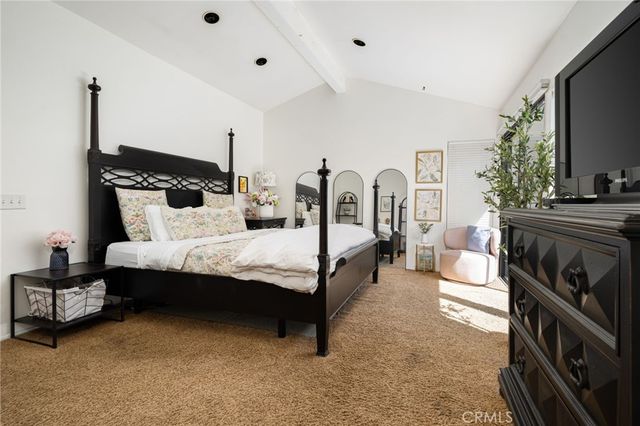 77 Laredo Lane, Palm Desert, CA 92211