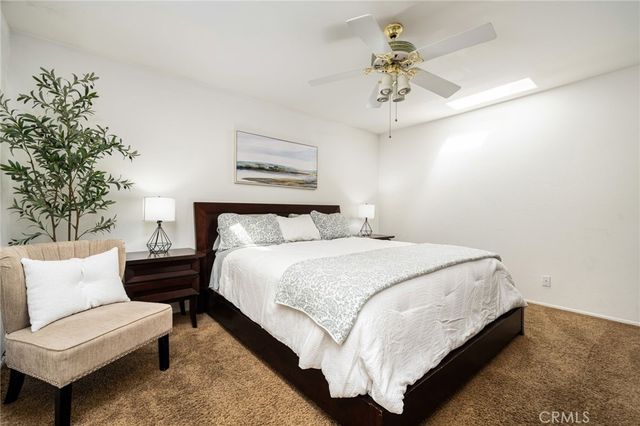 77 Laredo Lane, Palm Desert, CA 92211