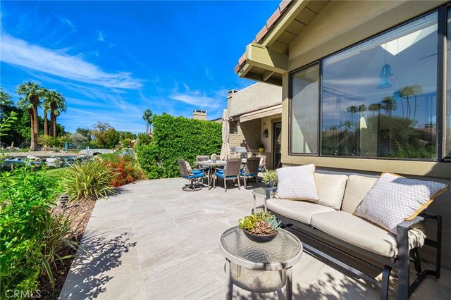 77 Laredo Lane, Palm Desert, CA 92211