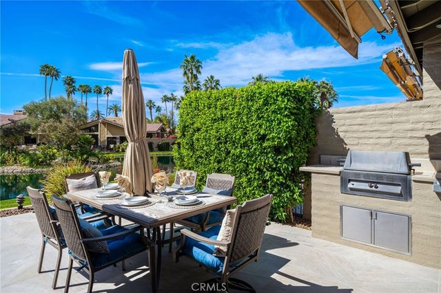 77 Laredo Lane, Palm Desert, CA 92211