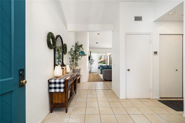 77 Laredo Lane, Palm Desert, CA 92211