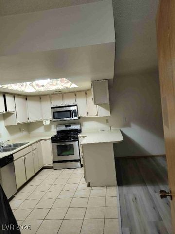 442 Holick Avenue, Henderson, NV 89011