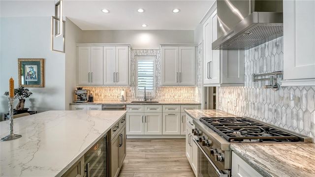 1659 DEVONSHIRE LANE, Sarasota, FL 34236