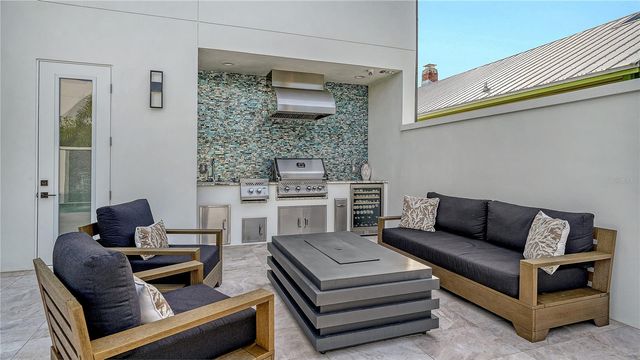 1659 DEVONSHIRE LANE, Sarasota, FL 34236