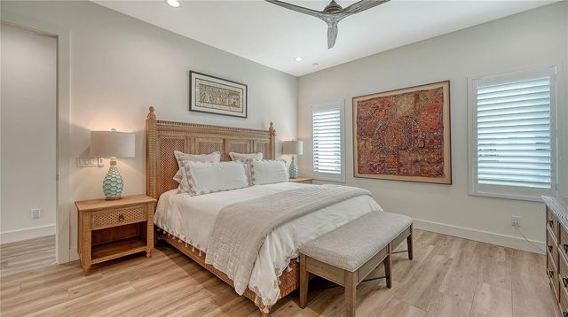 1659 DEVONSHIRE LANE, Sarasota, FL 34236