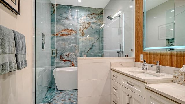 1659 DEVONSHIRE LANE, Sarasota, FL 34236