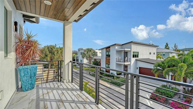 1659 DEVONSHIRE LANE, Sarasota, FL 34236