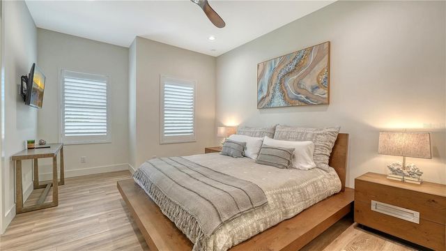 1659 DEVONSHIRE LANE, Sarasota, FL 34236