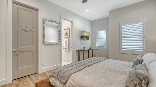 1659 DEVONSHIRE LANE, Sarasota, FL 34236