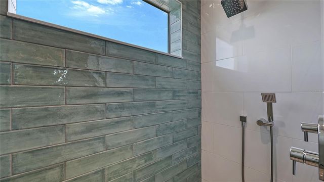 1659 DEVONSHIRE LANE, Sarasota, FL 34236