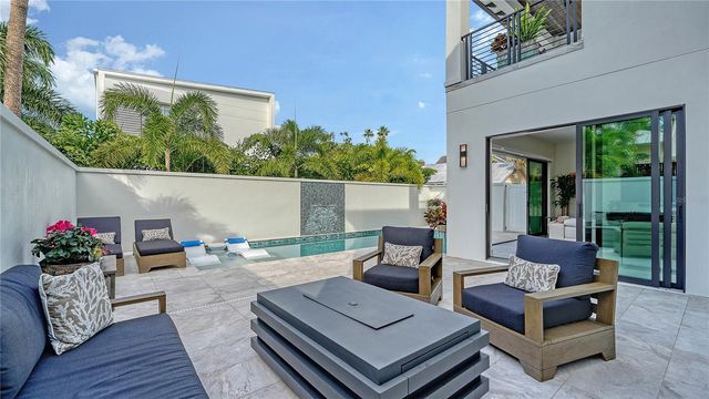1659 DEVONSHIRE LANE, Sarasota, FL 34236