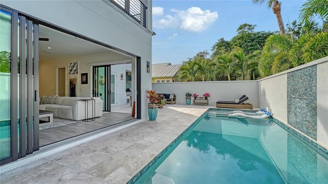1659 DEVONSHIRE LANE, Sarasota, FL 34236
