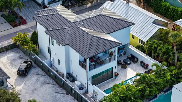 1659 DEVONSHIRE LANE, Sarasota, FL 34236