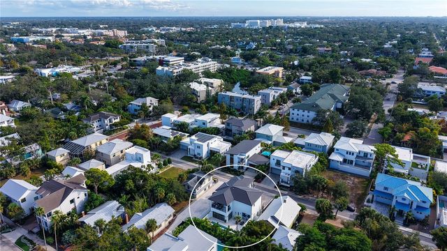 1659 DEVONSHIRE LANE, Sarasota, FL 34236