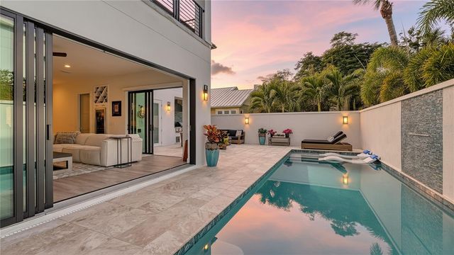 1659 DEVONSHIRE LANE, Sarasota, FL 34236