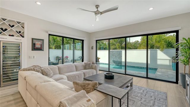 1659 DEVONSHIRE LANE, Sarasota, FL 34236