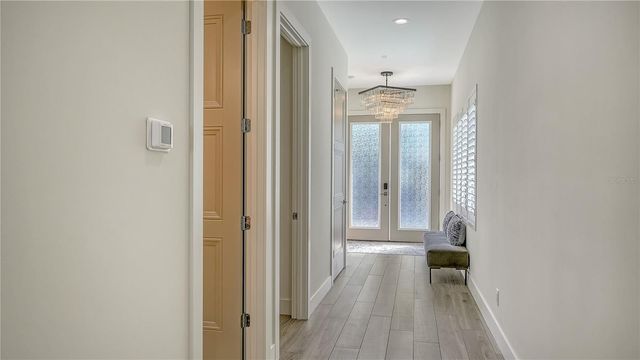 1659 DEVONSHIRE LANE, Sarasota, FL 34236