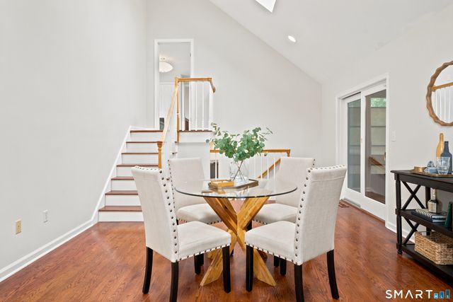 425 Schoolside Lane, Guilford, CT 06437