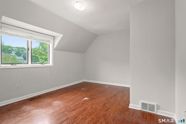 425 Schoolside Lane, Guilford, CT 06437
