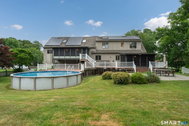 425 Schoolside Lane, Guilford, CT 06437