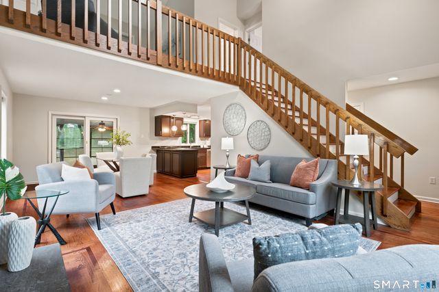 425 Schoolside Lane, Guilford, CT 06437