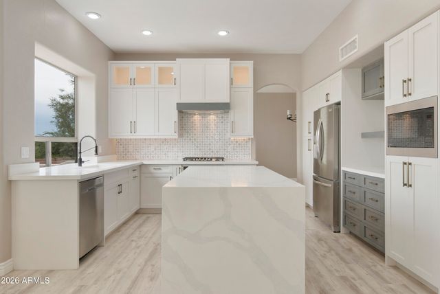 29771 N 67TH Street, Scottsdale, AZ 85266