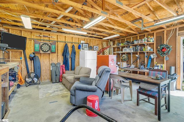 126 Abbotsford Drive, Simpsonville, SC 29681