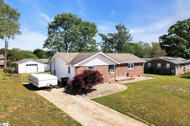 126 Abbotsford Drive, Simpsonville, SC 29681