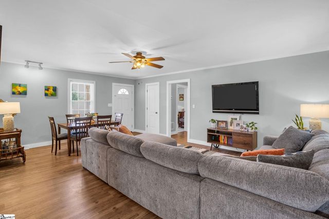 126 Abbotsford Drive, Simpsonville, SC 29681
