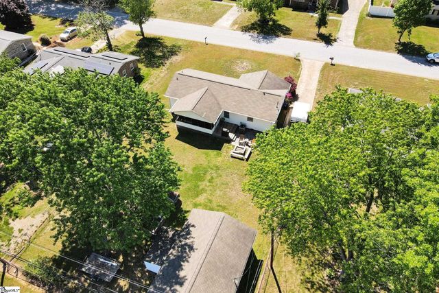 126 Abbotsford Drive, Simpsonville, SC 29681