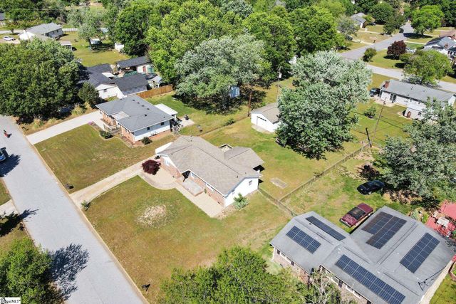 126 Abbotsford Drive, Simpsonville, SC 29681