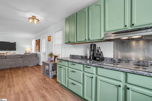 126 Abbotsford Drive, Simpsonville, SC 29681