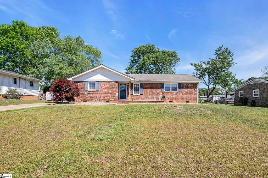 126 Abbotsford Drive, Simpsonville, SC 29681