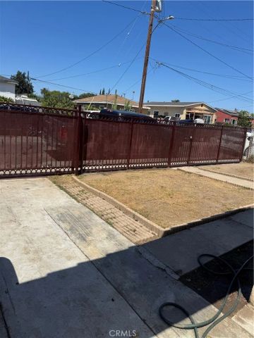 940 W Magnolia, Compton, CA 90220