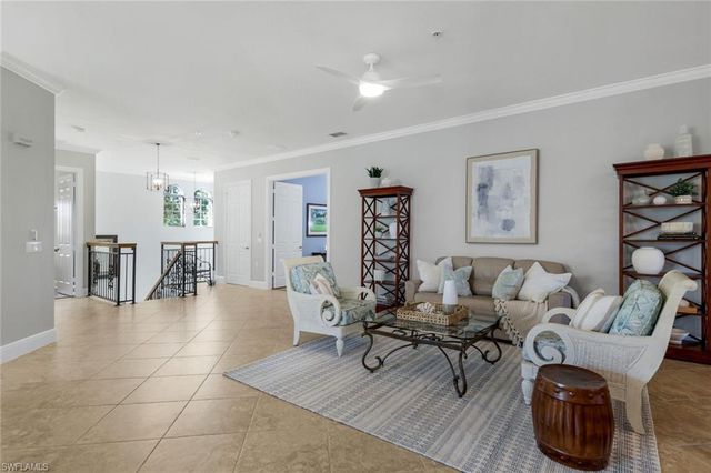3755 Montreux LN # 204, Naples, FL 34114