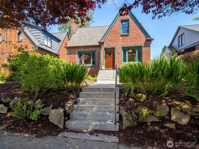 7754 Jones Avenue NW, Seattle, WA 98117