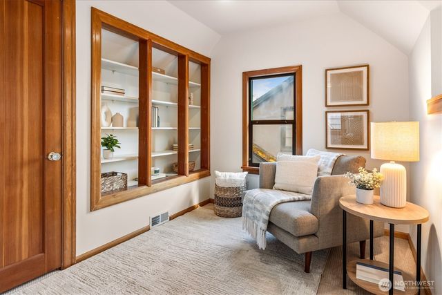 7754 Jones Avenue NW, Seattle, WA 98117
