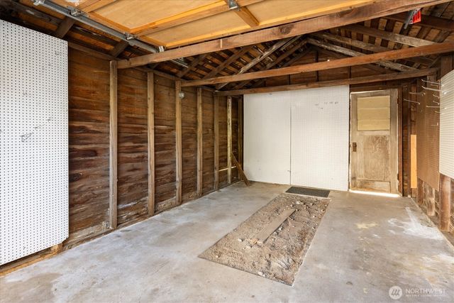 7754 Jones Avenue NW, Seattle, WA 98117