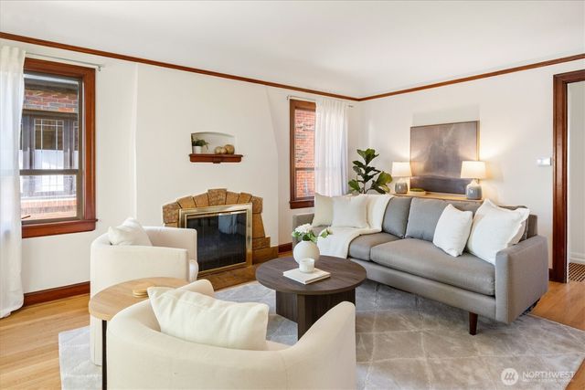 7754 Jones Avenue NW, Seattle, WA 98117
