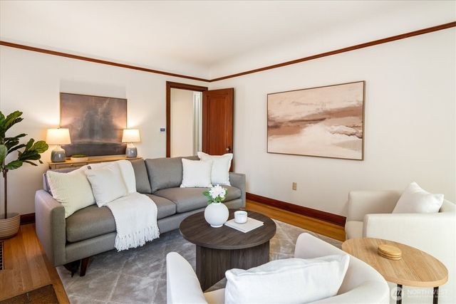 7754 Jones Avenue NW, Seattle, WA 98117