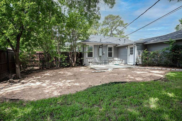 3950 Hawick Lane, Dallas, TX 75220