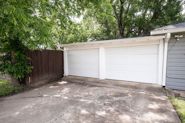 3950 Hawick Lane, Dallas, TX 75220