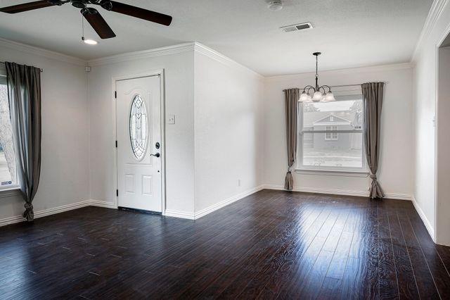 3950 Hawick Lane, Dallas, TX 75220
