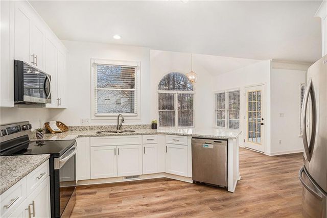 200 Ridge Bluff Lane, Suwanee, GA 30024